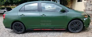 Toyota Yaris 2010 Green
