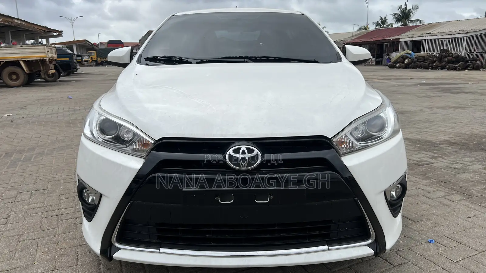 Toyota Yaris 2017 White