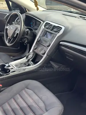 Ford Fusion SE FWD 2016 Black
