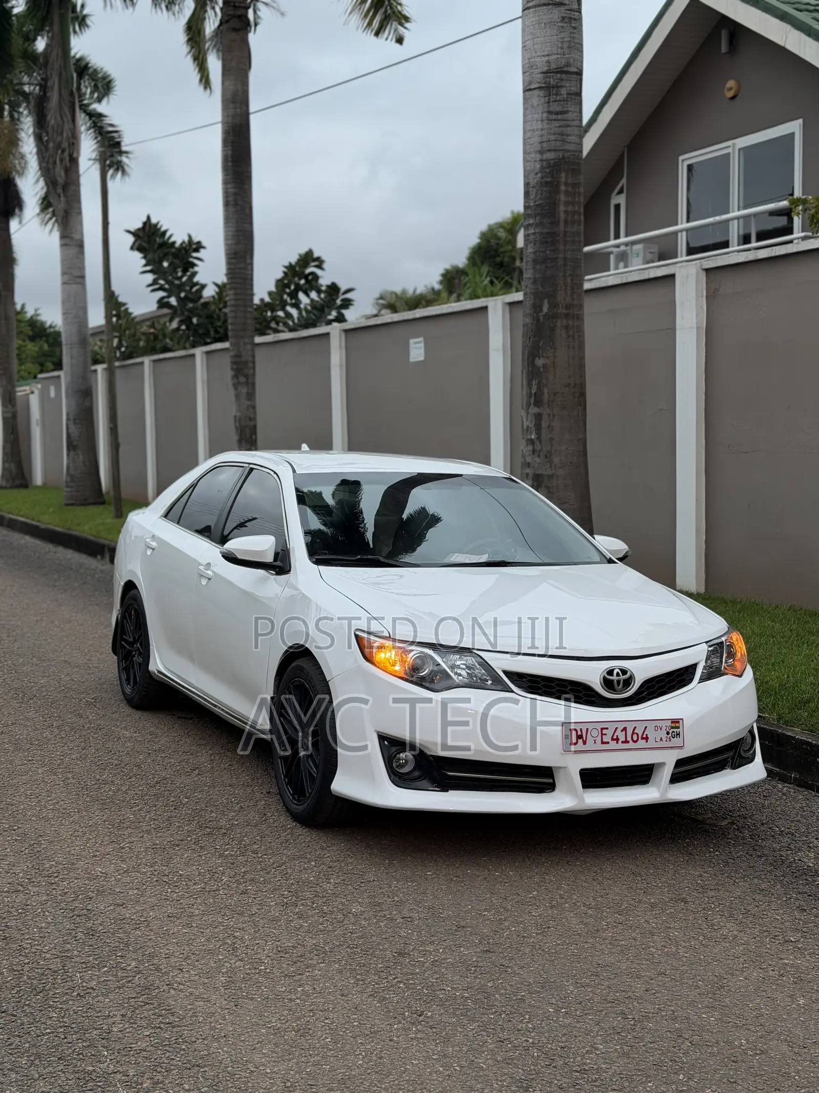 Toyota Camry L 4dr Sedan (2.5L 4cyl 6A) 2014 White