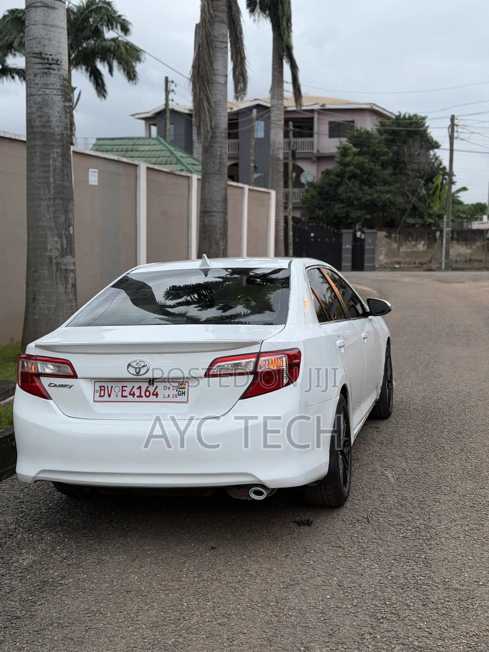 Toyota Camry L 4dr Sedan (2.5L 4cyl 6A) 2014 White