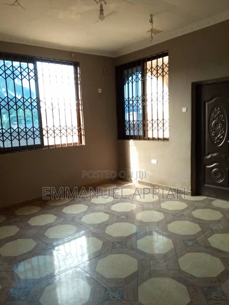 2bdrm Apartment in Ablekuma for rent