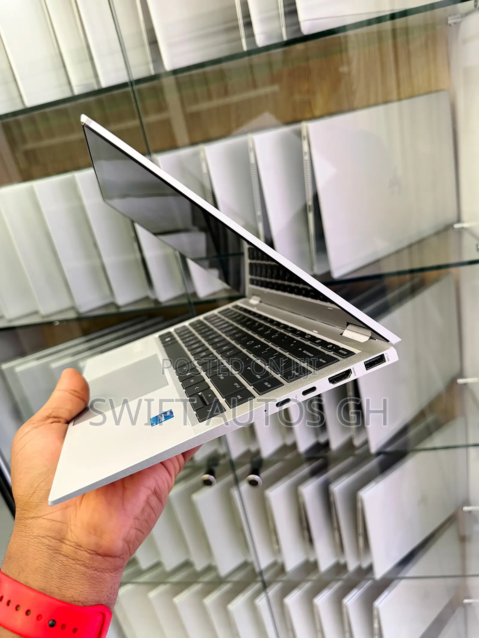 Laptop HP EliteBook 1040 G8 16GB Intel Core i7 SSD 512GB