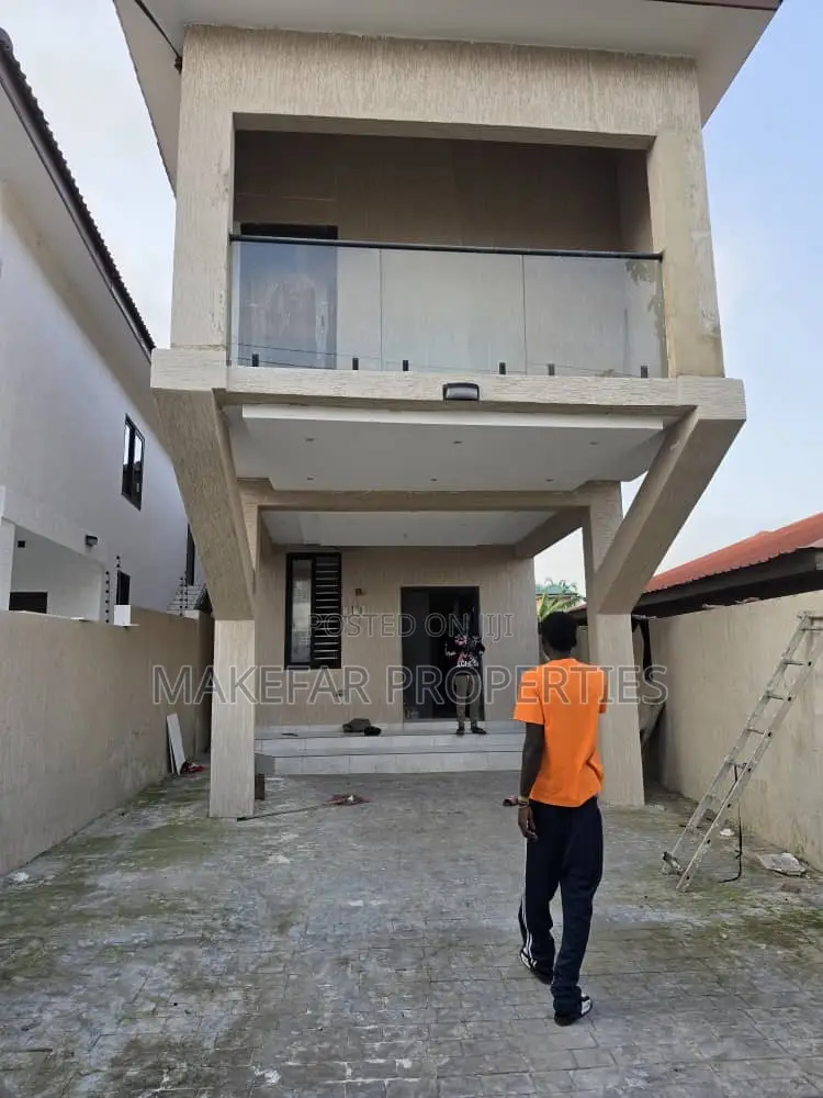 3bdrm House in Ashaley Botwe for rent
