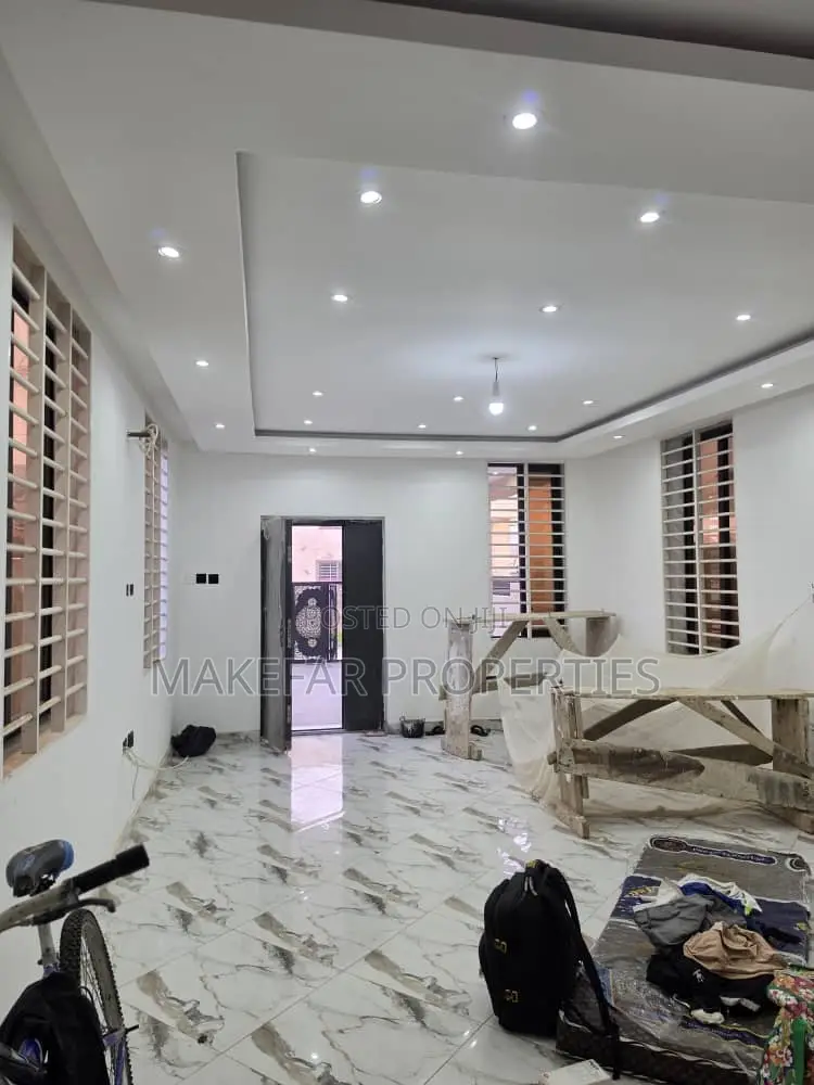 3bdrm House in Ashaley Botwe for rent
