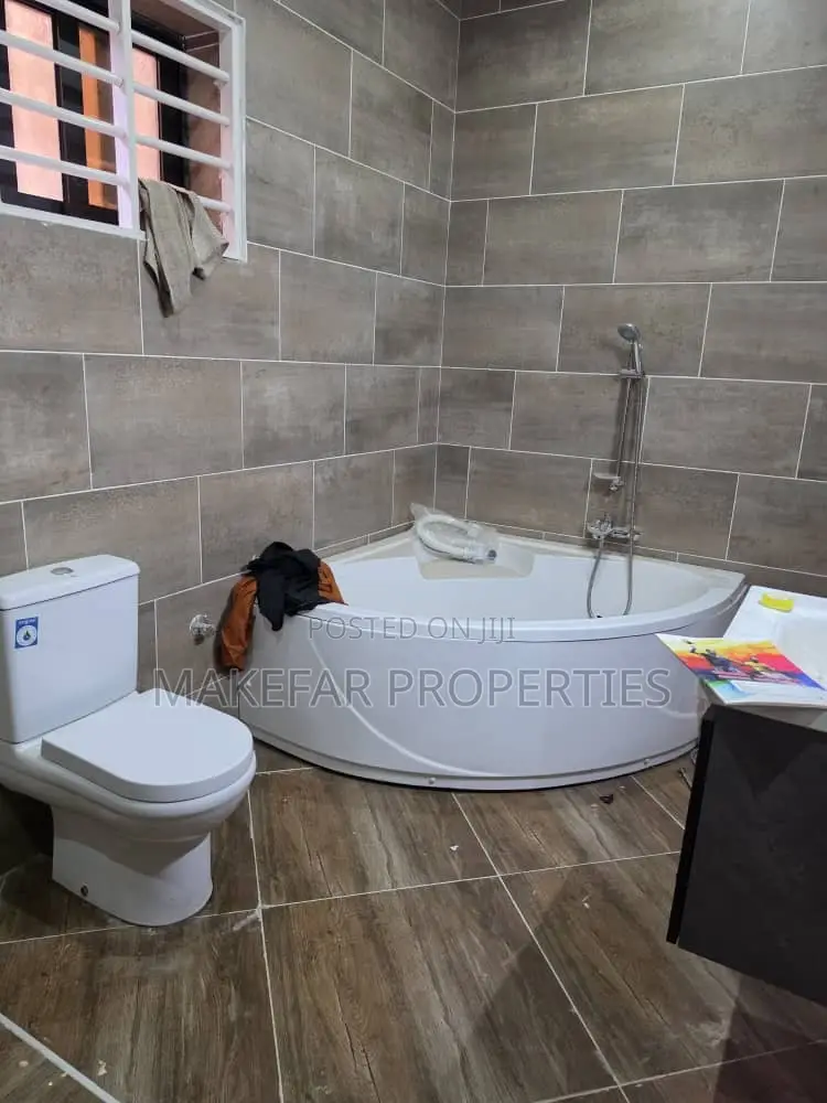 3bdrm House in Ashaley Botwe for rent