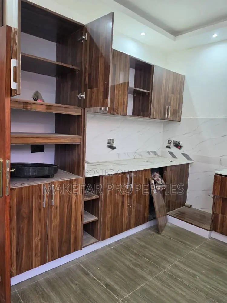 3bdrm House in Ashaley Botwe for rent