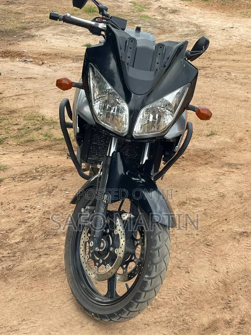 Suzuki V-Strom 2018 Gray