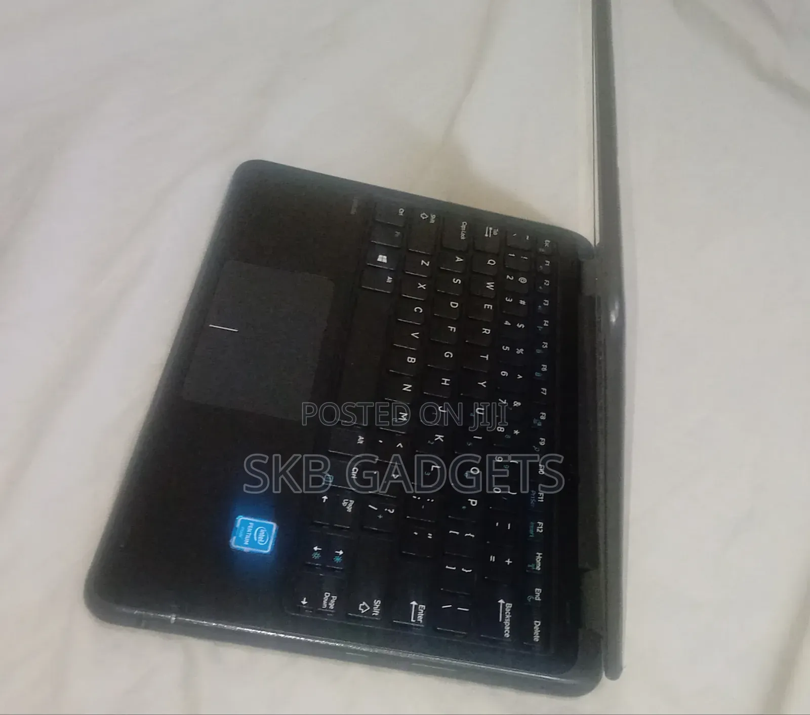 Laptop Dell Latitude 3189 8GB Intel Pentium SSD 128GB