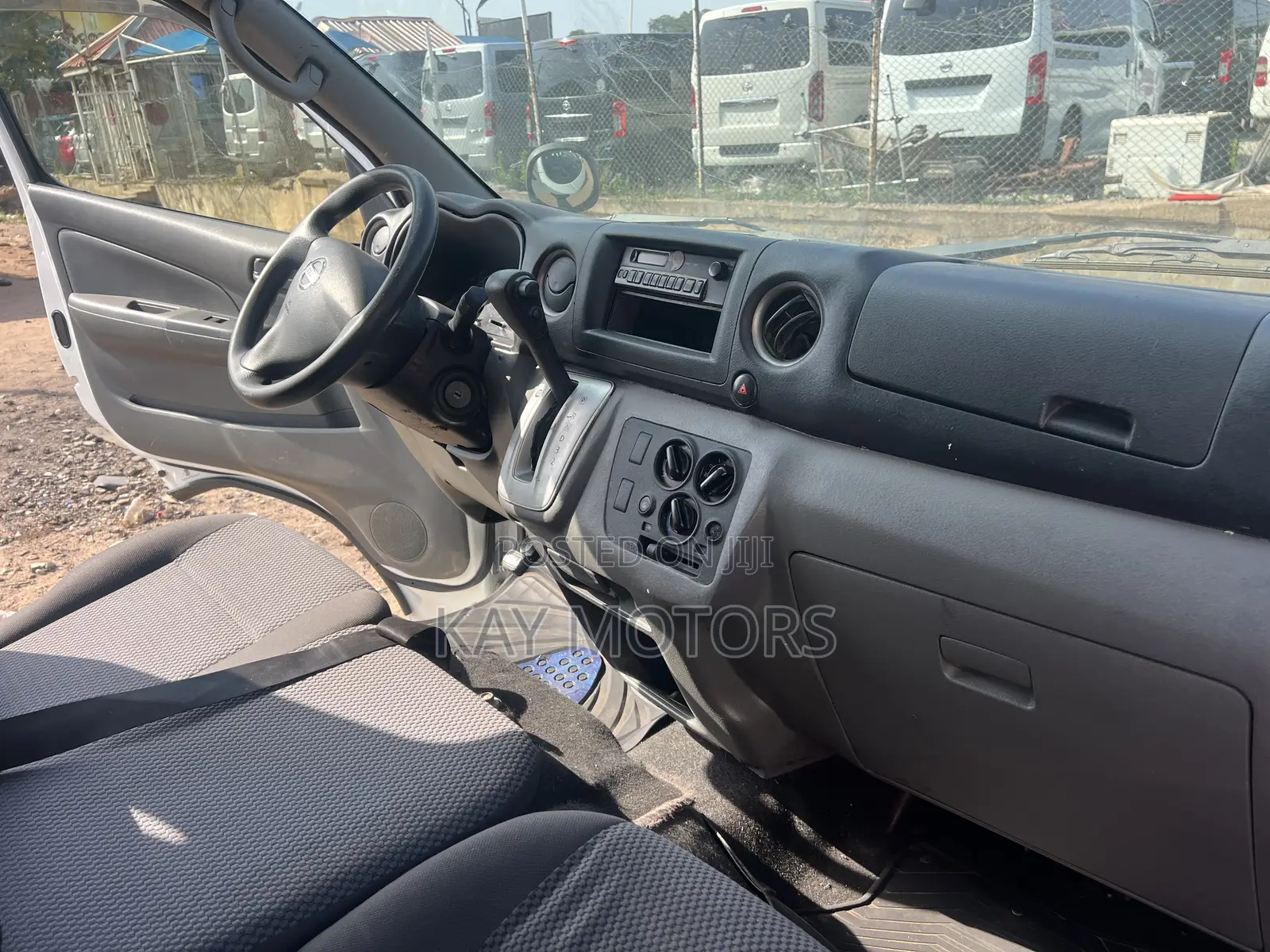 Nissan Caravan (Urvan) 2012 White