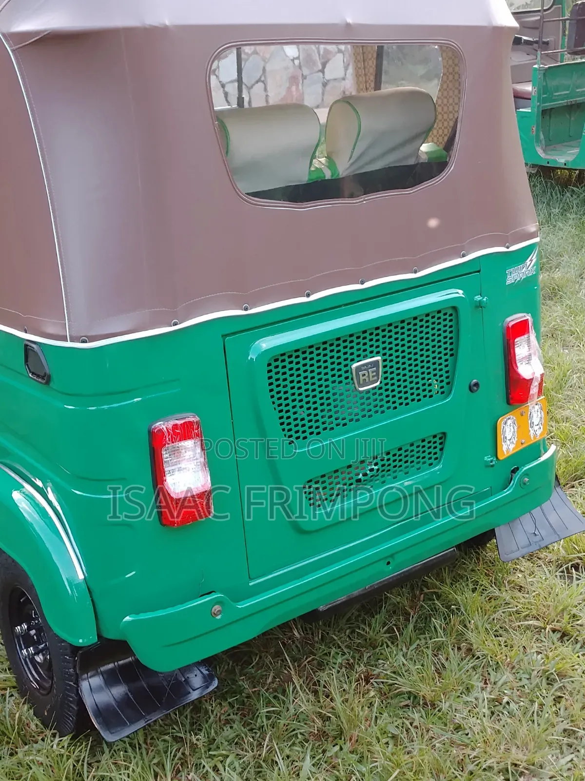 Bajaj RE 2024 Green