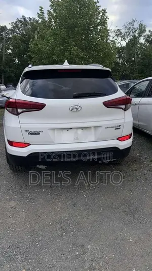 Hyundai Tucson Limited AWD 2017 White