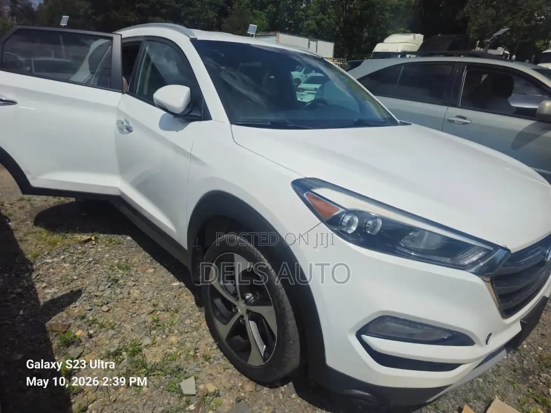 Hyundai Tucson Limited AWD 2017 White