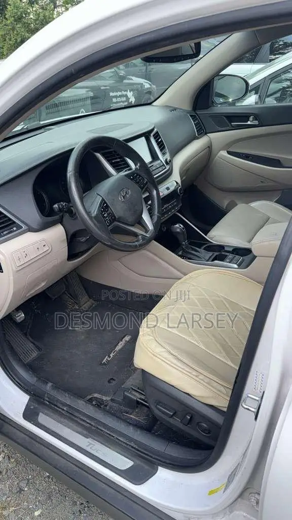 Hyundai Tucson Limited AWD 2017 White