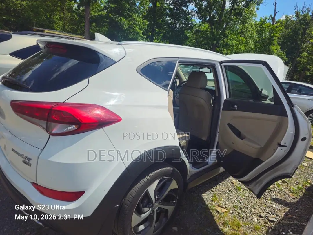 Hyundai Tucson Limited AWD 2017 White