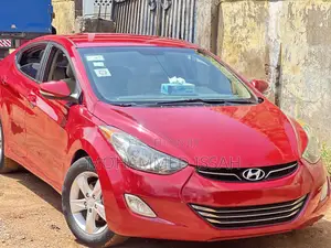 Hyundai Elantra GLS Sedan FWD (1.8L 4cyl 6M) 2013 Red