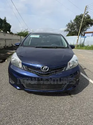 Toyota Vitz 2012 Blue