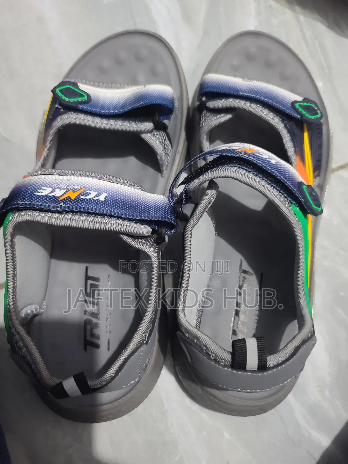 Girls' Black Fashion Sandals