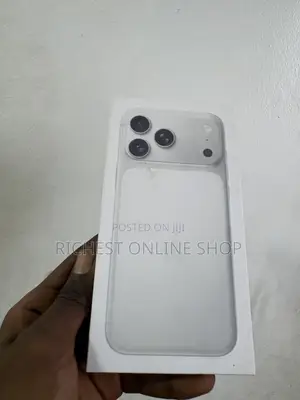 New Apple iPhone XS Max 256 GB White