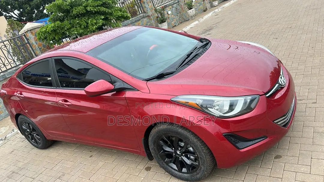Hyundai Elantra 2015 Red