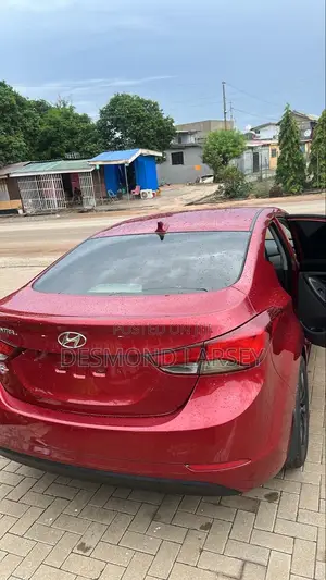 Hyundai Elantra 2015 Red