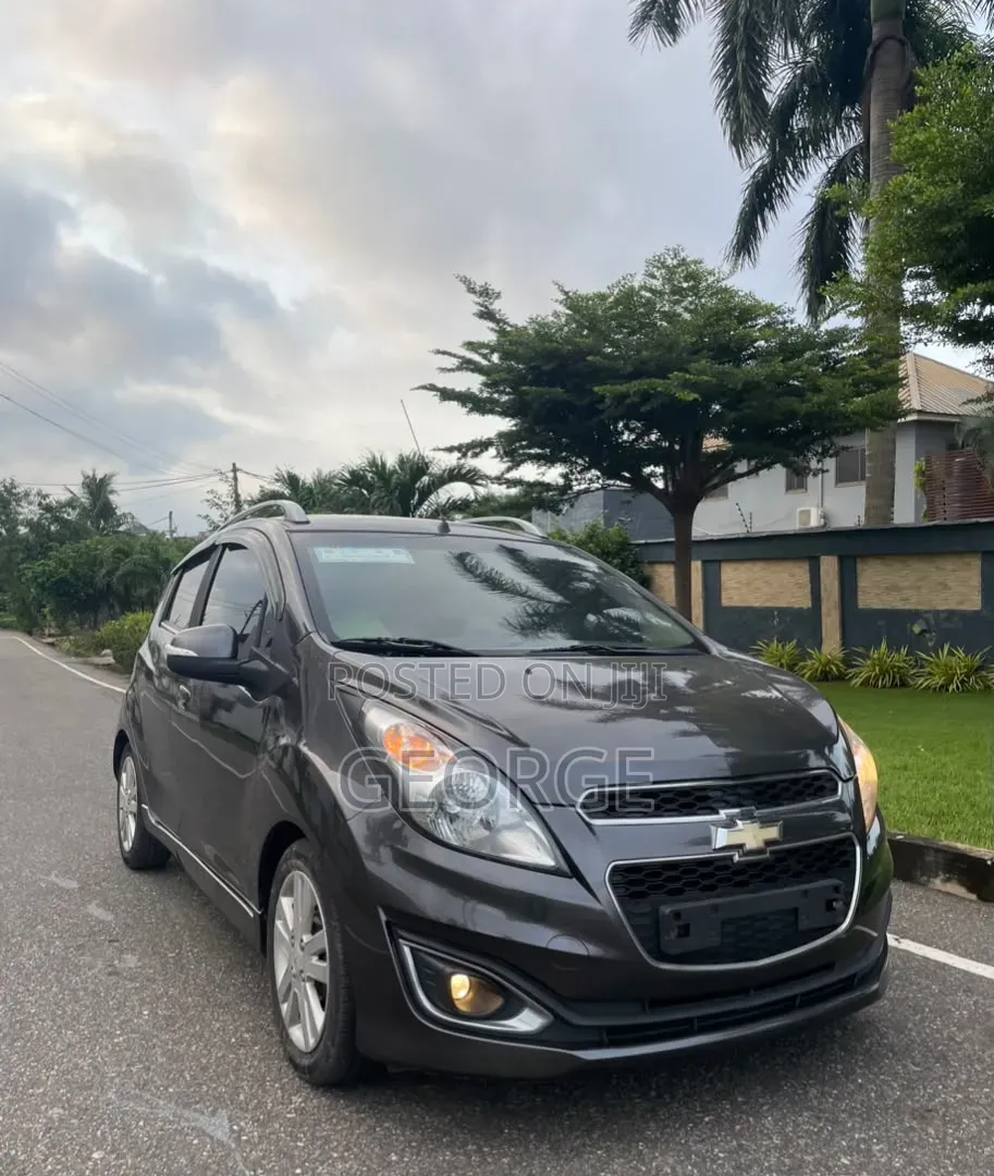 Chevrolet Spark 1LT 4dr Hatchback (1.2L 4cyl 5M) 2014 Gray