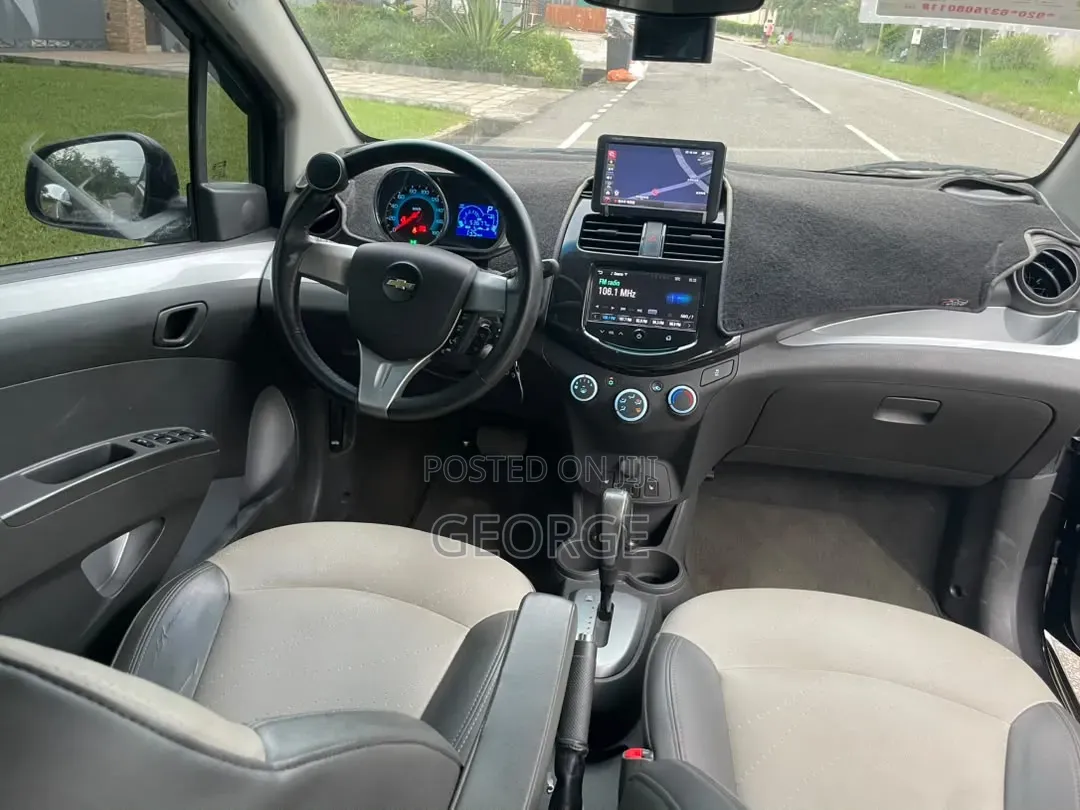 Chevrolet Spark 1LT 4dr Hatchback (1.2L 4cyl 5M) 2014 Gray