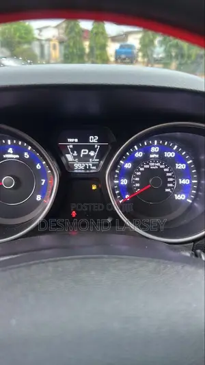Hyundai Elantra 2015 Red