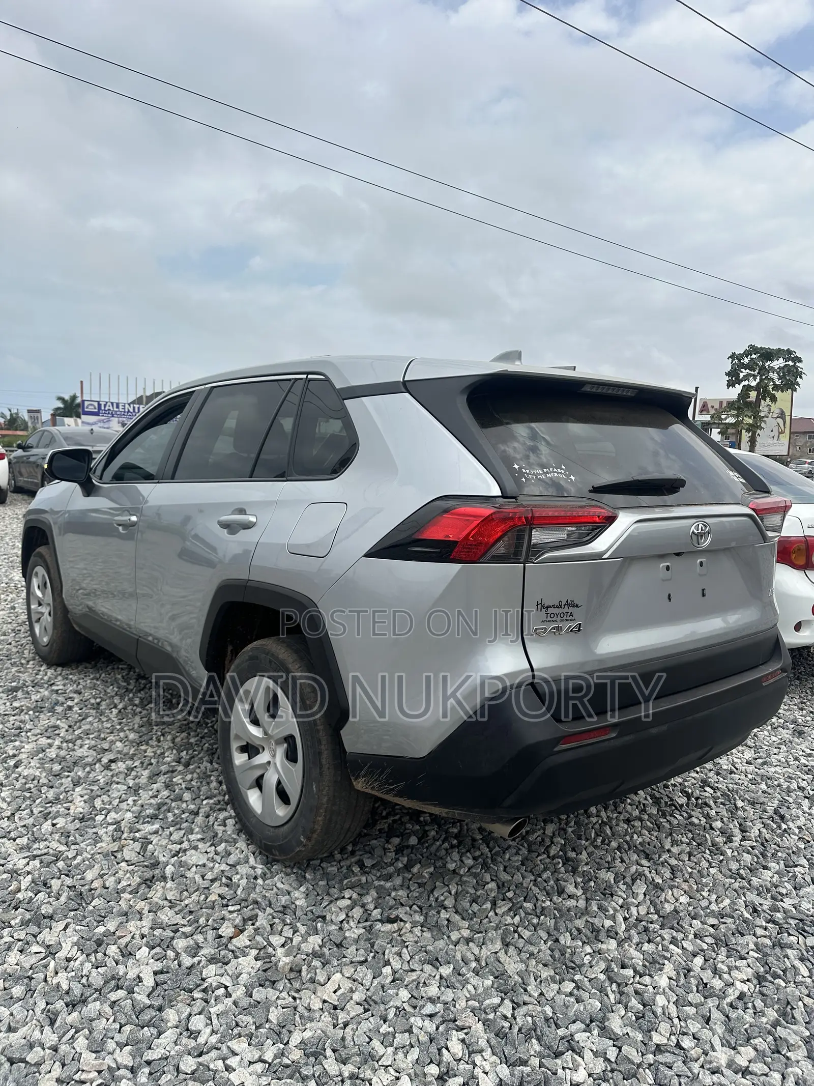 Toyota RAV4 2024 Silver