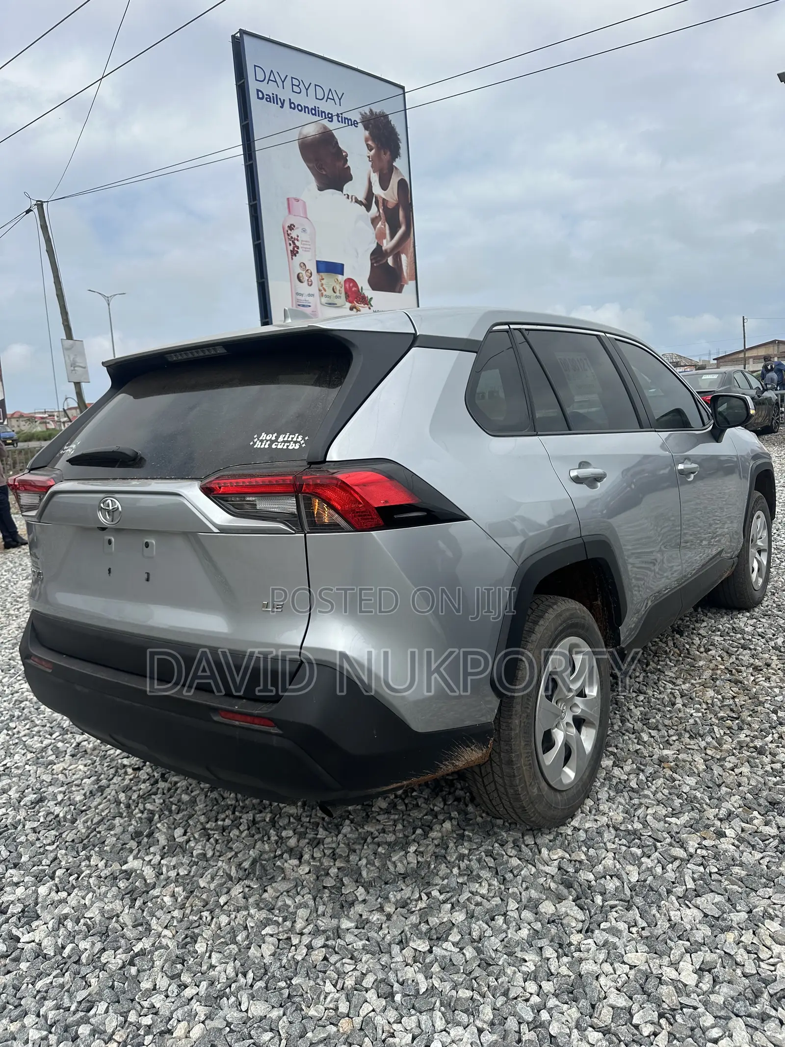 Toyota RAV4 2024 Silver