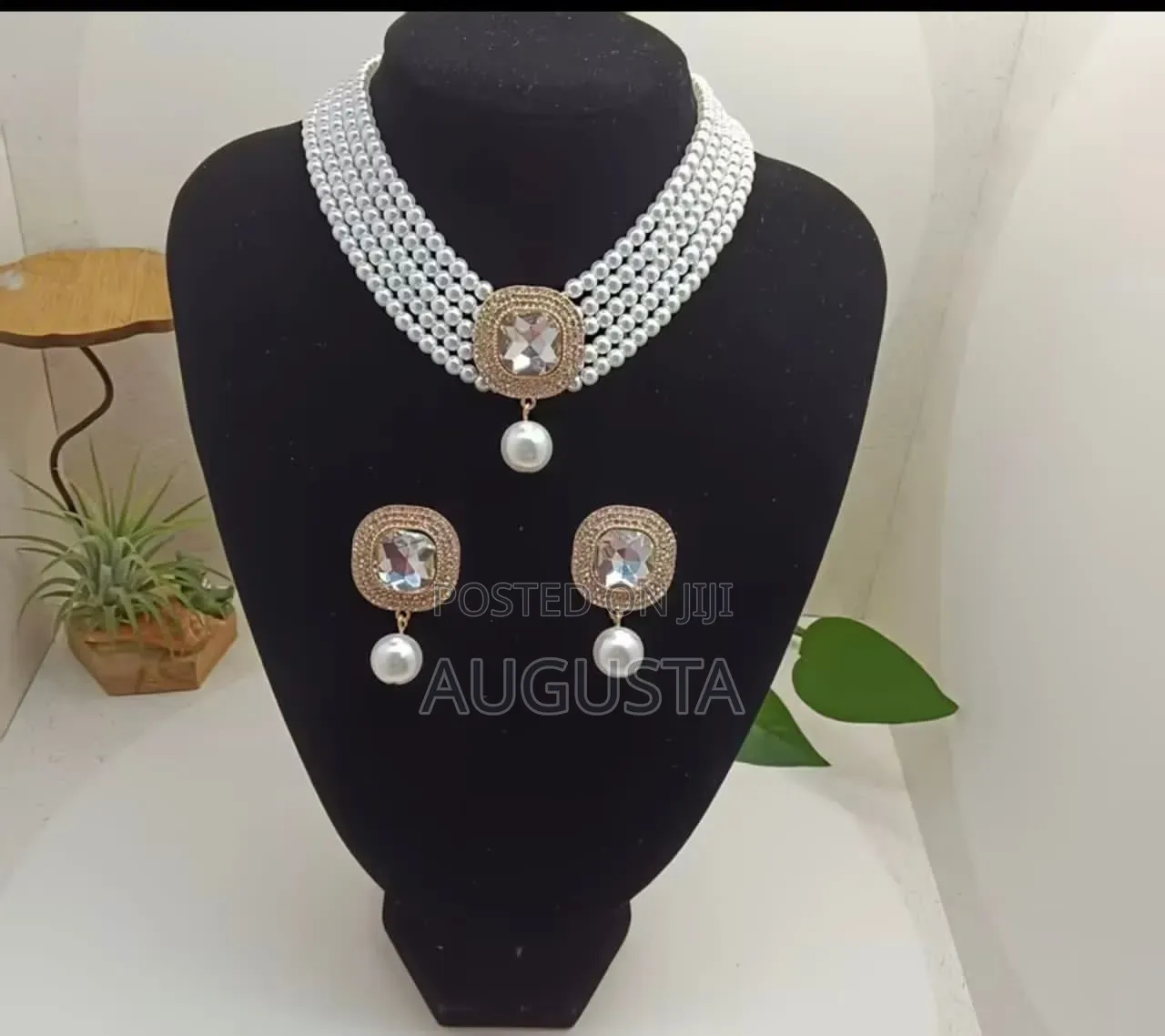 Women's Fashion Jewelry