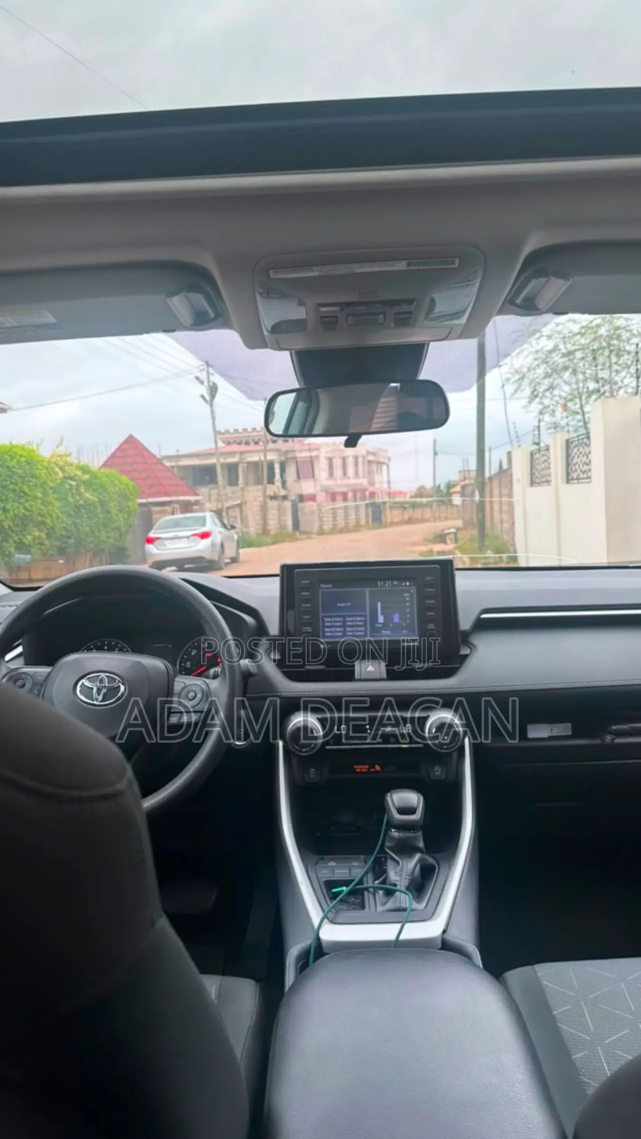Toyota RAV4 XLE Premium AWD 2020 Green