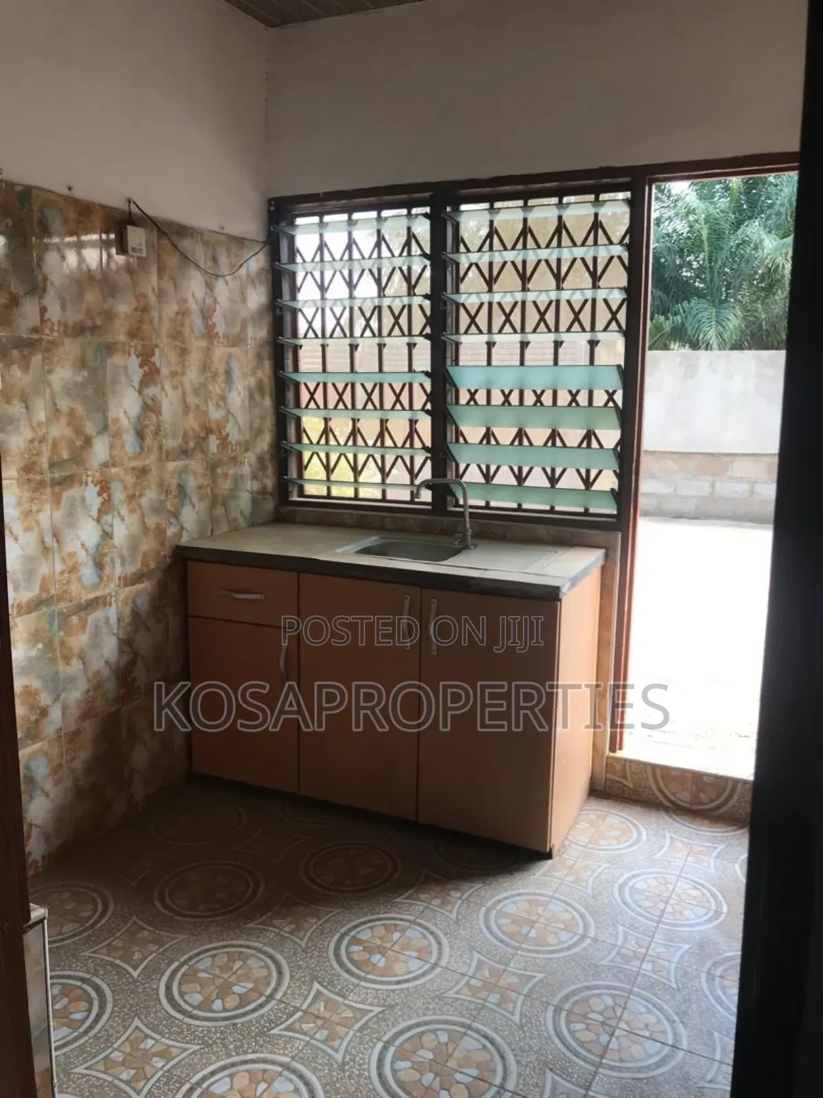 1bdrm Apartment in Adenta Amranhia for rent