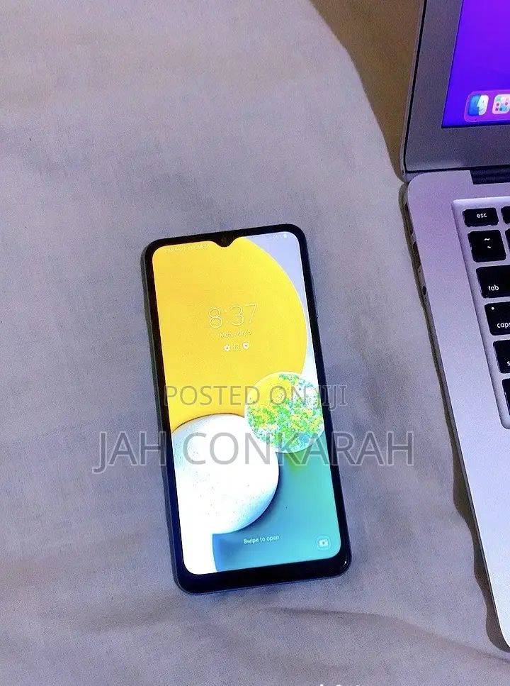 New Samsung Galaxy A13 5G 64 GB Green