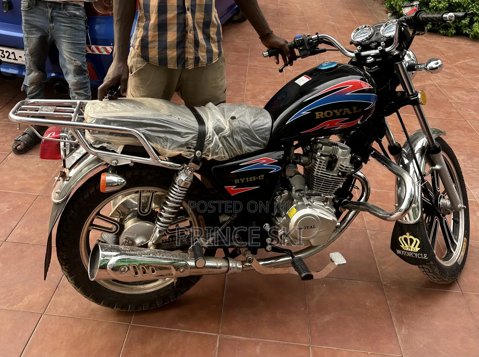 New Royal RY125 2025 Black