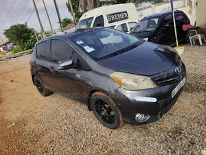 Toyota Yaris 2012 Gray