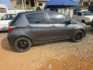 Toyota Yaris 2012 Gray