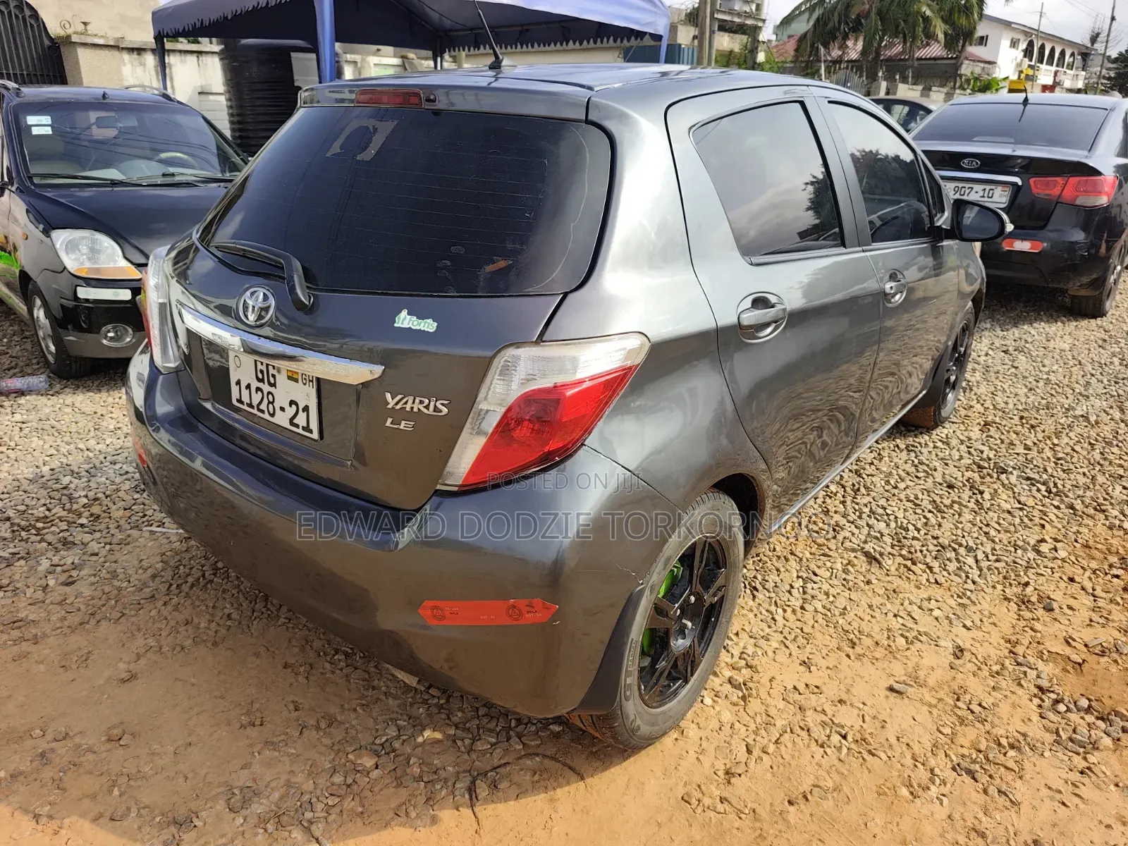 Toyota Yaris 2012 Gray