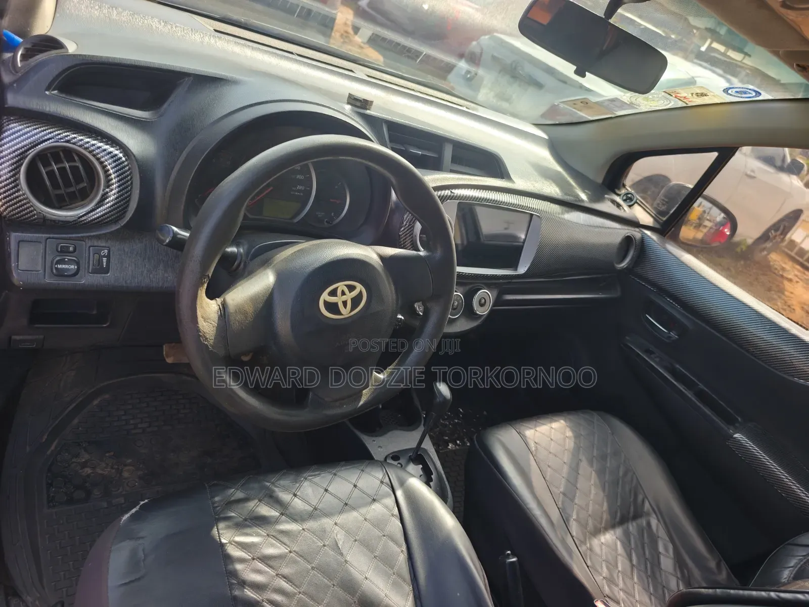 Toyota Yaris 2012 Gray