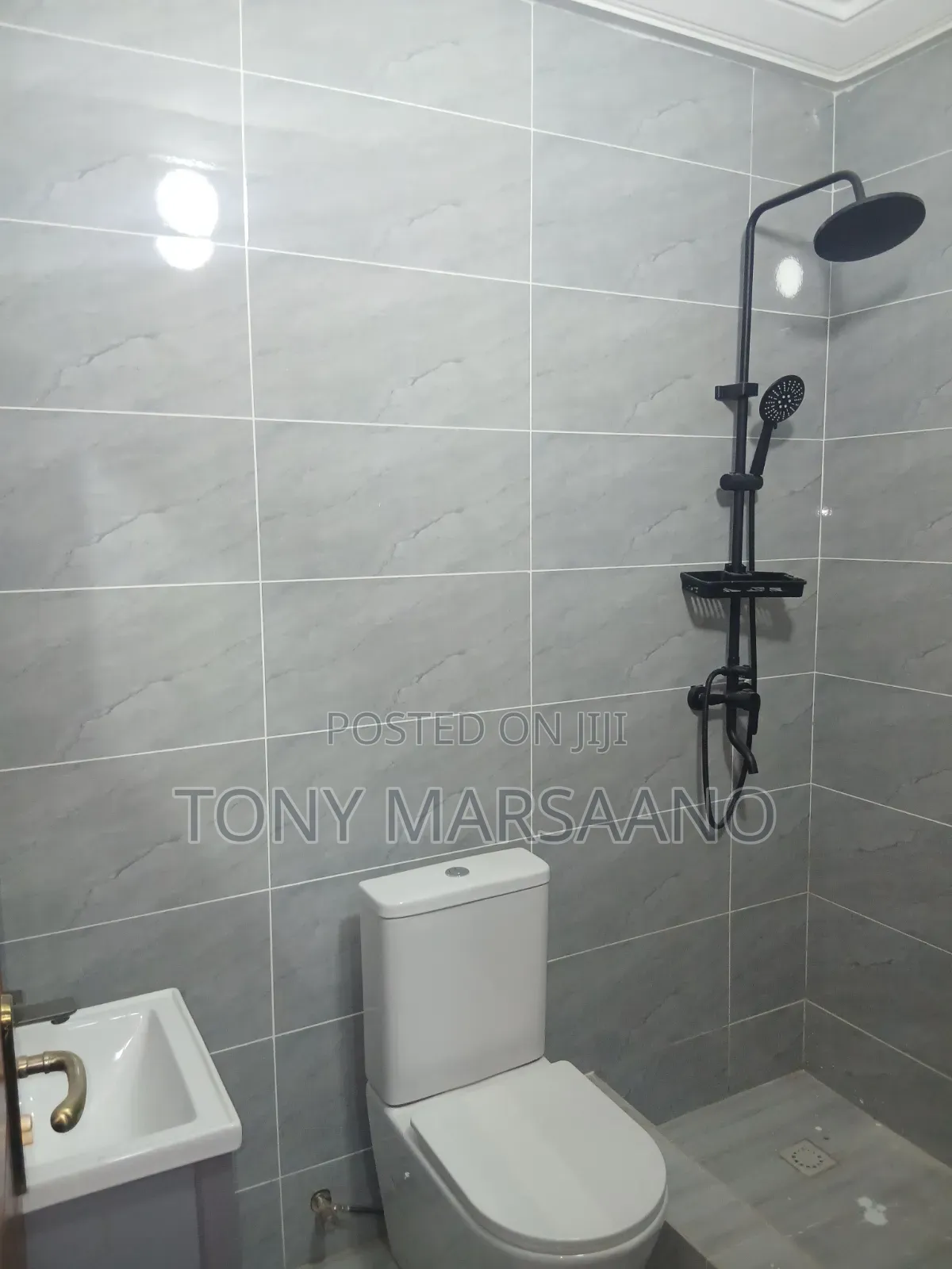 2bdrm Apartment in Haatso, Papao for rent