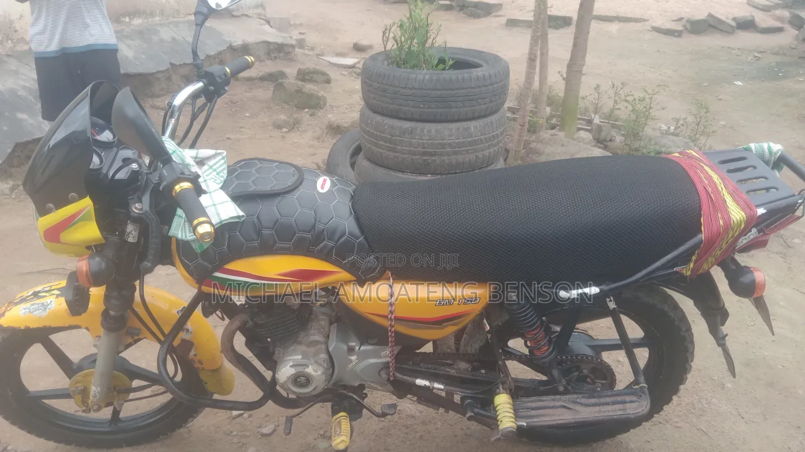 Bajaj Boxer 2024 Yellow