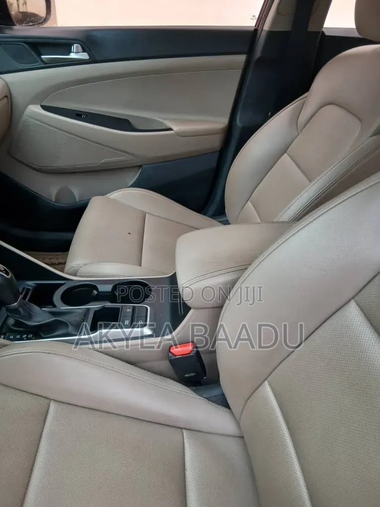 Hyundai Tucson 2016 Brown