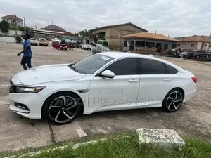 Honda Accord Sport 2018 White