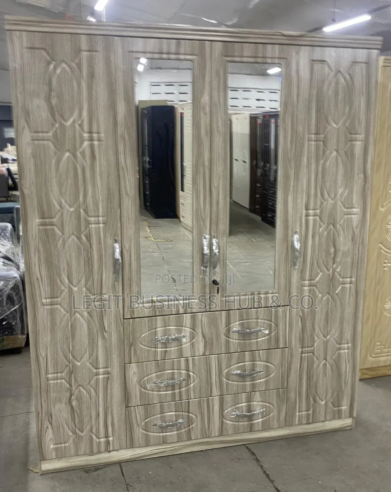 Wooden Wardrobe 4 Doors With Mirror