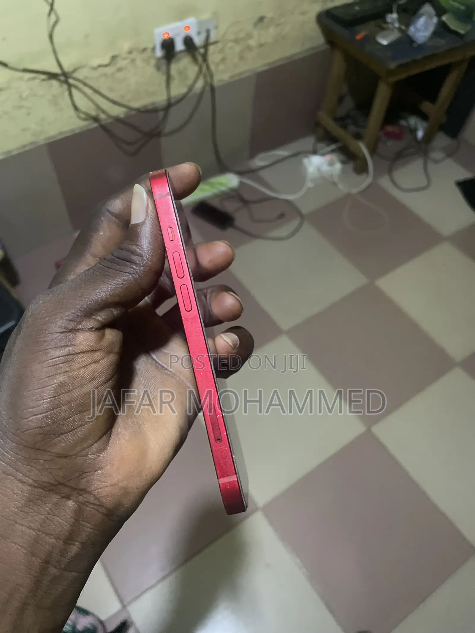 Apple iPhone 13 128 GB Red