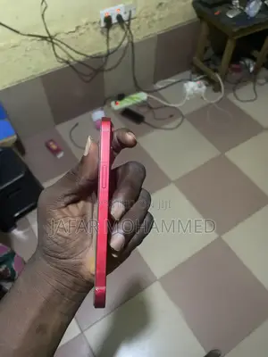 Apple iPhone 13 128 GB Red