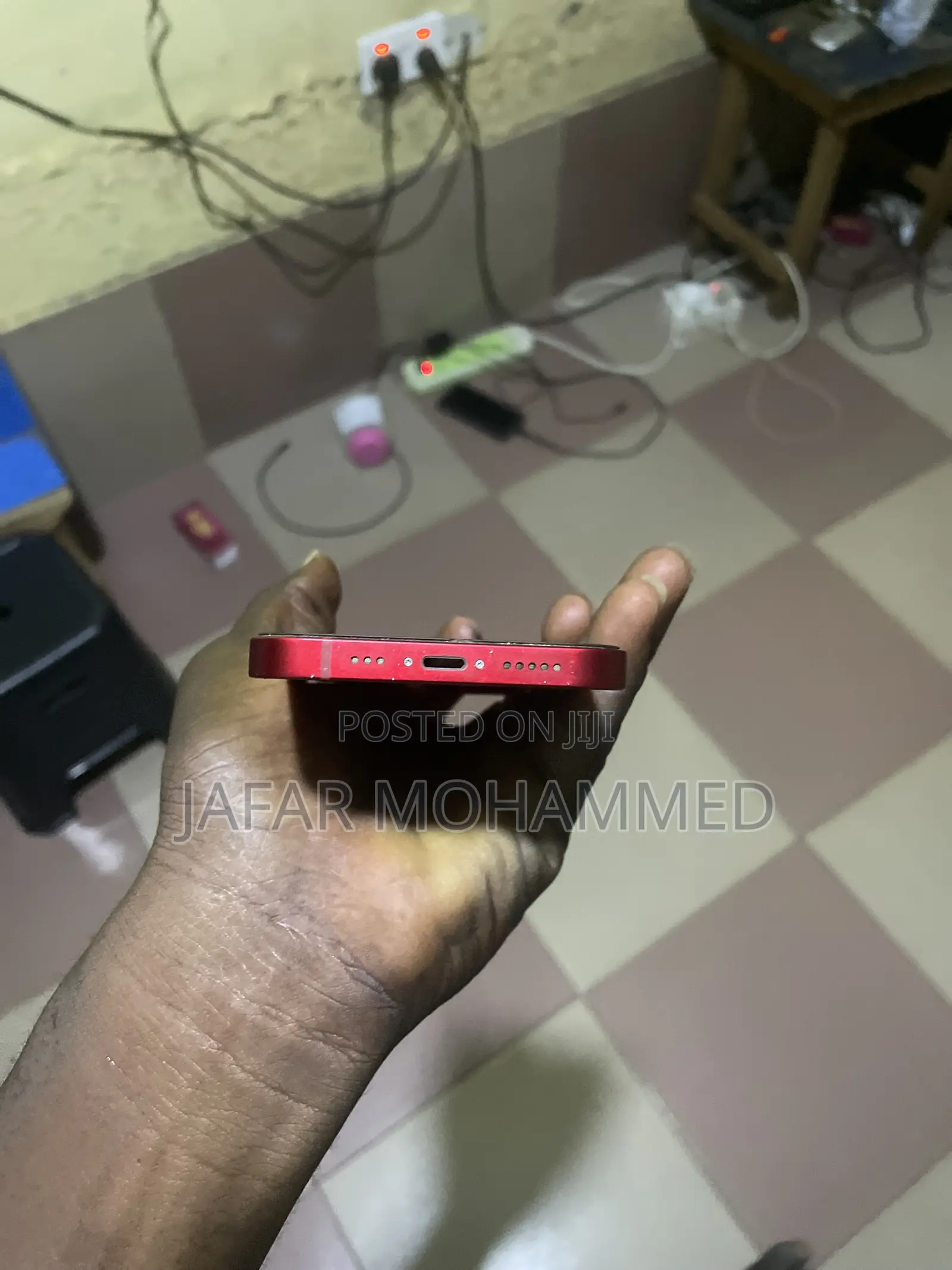 Apple iPhone 13 128 GB Red