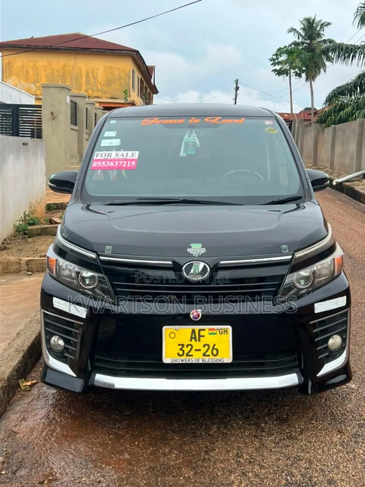 Toyota Voxy 2015 Black