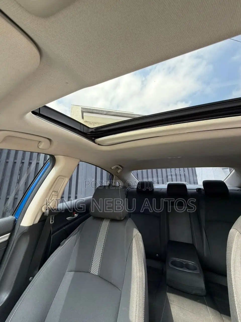 Honda Civic EX 4dr Sedan (2.0L 4cyl) 2017 Blue