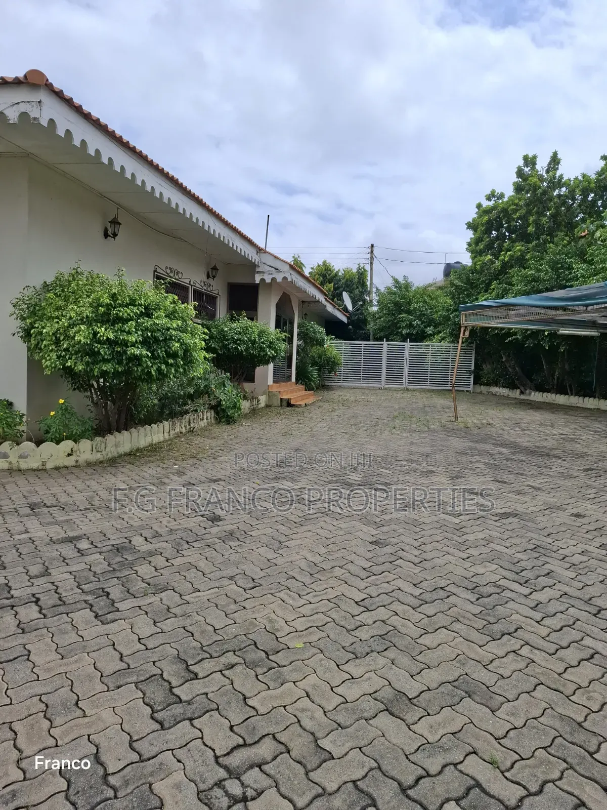 4bdrm House in Kg Franco Properties, Regimanuel Gray Estates for sale